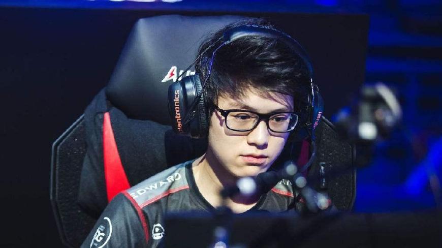 三者之间看 三者之间看