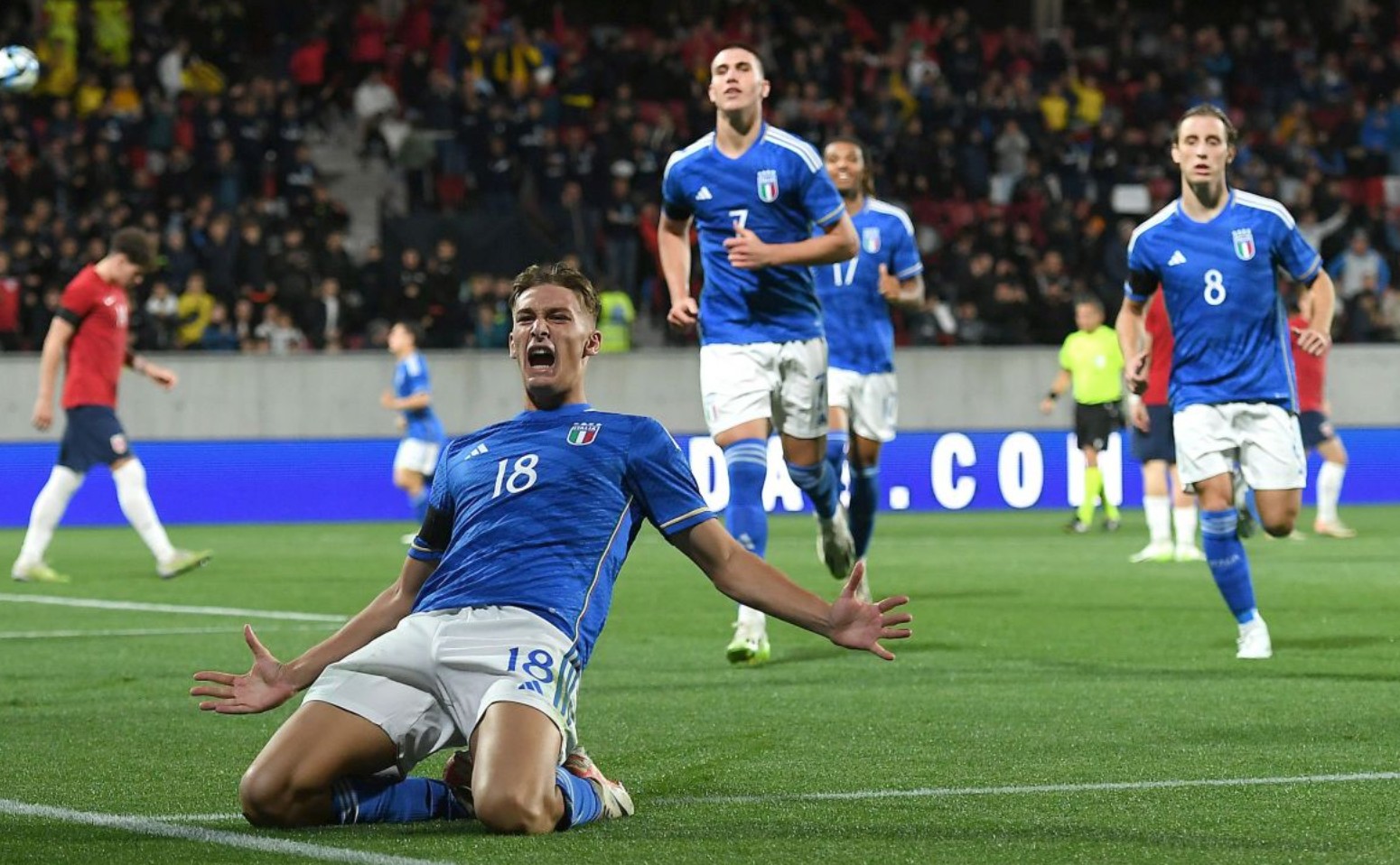 的舆论场 的舆论场