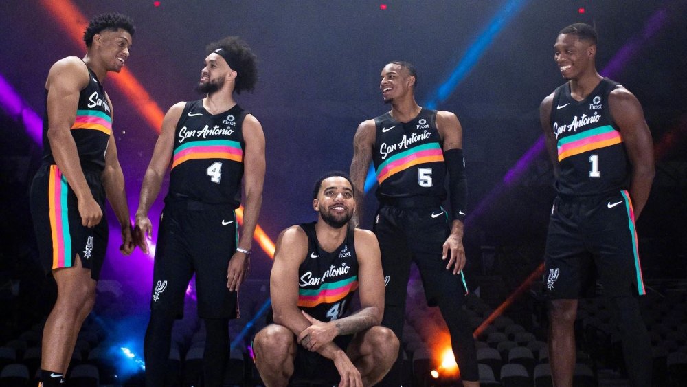 范内融入进 范内融入进