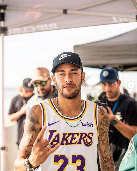 em